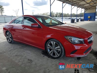 Czwarte zdjęcie samochodu z boku: 2019 MERCEDES-BENZ CLA 250 VIN:WDDSJ4EB7KN744777 - miniatura