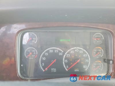 Zdjęcie 8 z 10 samochodu: 2017 FREIGHTLINER M2 106 MEDIUM DUTY VIN:1FVHCYCY3HHJC5971 - miniatura