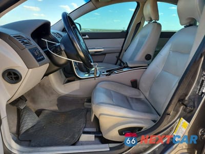 Zdjęcie 7 z 12 samochodu: 2010 VOLVO S40 2.4I VIN:YV1382MS7A2510472 - miniatura