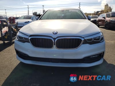 Piąte zdjęcie samochodu w środku: 2017 BMW 530 I VIN:WBAJA5C32HG897083 - miniatura