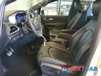 Zdjęcie 7 z 12 samochodu: 2025 CHRYSLER PACIFICA SELECT VIN:2C4RC1BG1SR502894 - miniatura