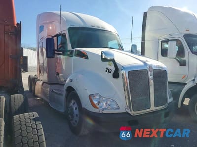 2018 KENWORTH T680 SEMI TRUCK 1XKYD49X2JJ175459 - główne zdjęcie licytacji z USA - miniatura