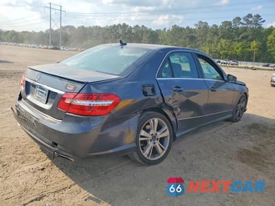 Trzecie zdjęcie samochodu z tyłu: 2013 MERCEDES-BENZ E 350 VIN:WDDHF5KB8DA711173 - miniatura