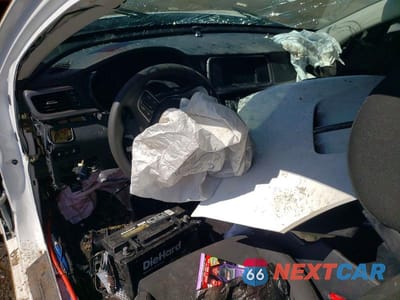 Zdjęcie 8 z 11 samochodu: 2018 KIA OPTIMA LX VIN:5XXGT4L35JG195421 - miniatura