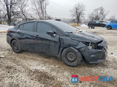 Czwarte zdjęcie samochodu z boku: 2020 NISSAN VERSA S VIN:3N1CN8DV7LL902612 - miniatura