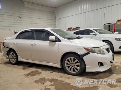 Czwarte zdjęcie samochodu z boku: 2010 TOYOTA COROLLA S VIN:2T1BU4EE7AC500611 - miniatura