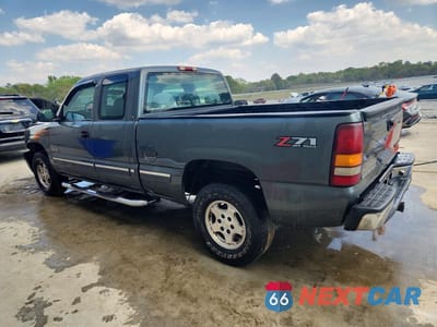 Drugie zdjęcie samochodu z przodu: 2001 CHEVROLET SILVERADO K1500 VIN:1GCEK19T91E186032 - miniatura