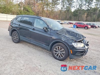Czwarte zdjęcie samochodu z boku: 2021 VOLKSWAGEN TIGUAN S VIN:3VV1B7AX7MM004957 - miniatura