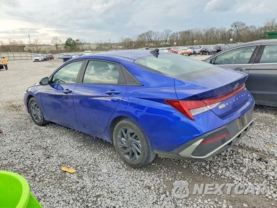 Drugie zdjęcie samochodu z przodu: 2024 HYUNDAI ELANTRA HYBRID BLUE VIN:KMHLM4DJ0RU104453 - miniatura