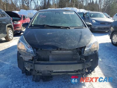 Piąte zdjęcie samochodu w środku: 2019 TOYOTA YARIS L VIN:VNKKTUD32KA105557 - miniatura