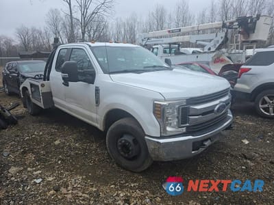 2017 FORD F350 SUPER DUTY 1FD8X3G67HEE66402 - główne zdjęcie licytacji z USA - miniatura
