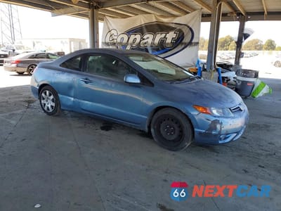 Czwarte zdjęcie samochodu z boku: 2006 HONDA CIVIC LX VIN:2HGFG12626H530375 - miniatura