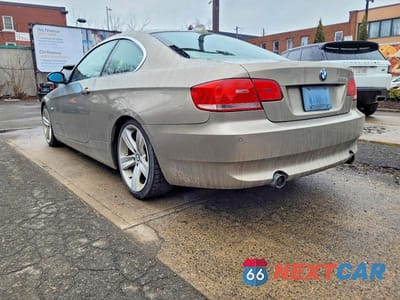 Trzecie zdjęcie samochodu z tyłu: 2009 BMW 335 I VIN:WBAWB73599P158133 - miniatura