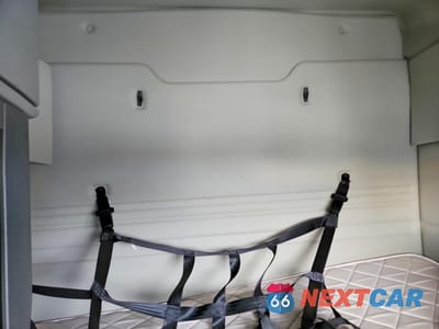 Zdjęcie 6 z 10 samochodu: 2025 VOLVO VNR SEMI TRUCK VIN:4V4WC9EHXSN677443 - miniatura