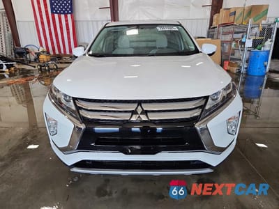 Piąte zdjęcie samochodu w środku: 2018 MITSUBISHI ECLIPSE CROSS VIN:JA4AT5AA5JZ051419 - miniatura