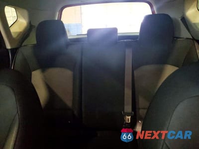 Zdjęcie 10 z 14 samochodu: 2022 KIA SOUL LX VIN:KNDJ23AU2N7172241 - miniatura