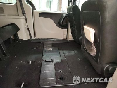 Zdjęcie 11 z 13 samochodu: 2015 DODGE GRAND CARAVAN SE VIN:2C4RDGBG4FR607029 - miniatura