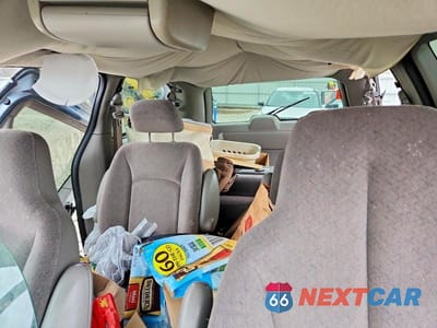 Zdjęcie 10 z 12 samochodu: 2003 CHRYSLER TOWN & COUNTRY LX VIN:2C4GP44393R258923 - miniatura