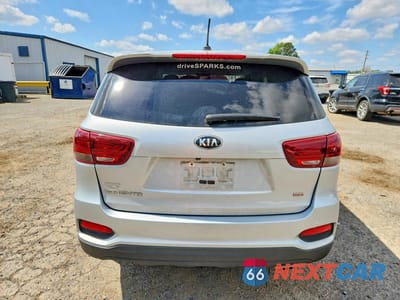 Zdjęcie 6 z 14 samochodu: 2020 KIA SORENTO LX VIN:5XYPG4A37LG660187 - miniatura