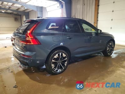 Trzecie zdjęcie samochodu z tyłu: 2026 VOLVO XC60 PLUS VIN:YV4M12RCXT1415247 - miniatura