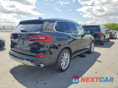Trzecie zdjęcie samochodu z tyłu: 2020 BMW X5 XDRIVE40I VIN:5UXCR6C00L9C49949 - miniatura