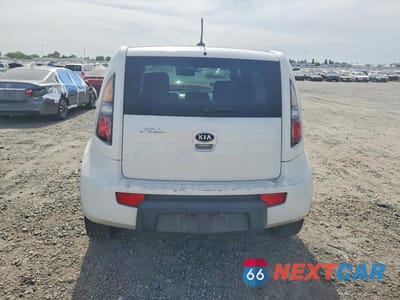 Zdjęcie 6 z 12 samochodu: 2011 KIA SOUL + VIN:KNDJT2A25B7710612 - miniatura
