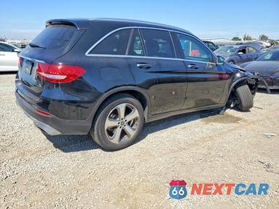 Trzecie zdjęcie samochodu z tyłu: 2018 MERCEDES-BENZ GLC 300 VIN:WDC0G4JB7JV023969 - miniatura