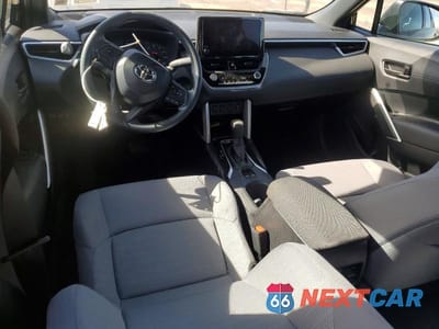 Zdjęcie 8 z 12 samochodu: 2025 TOYOTA COROLLA CROSS HYBRID S VIN:7MUFBABG4SV072278 - miniatura