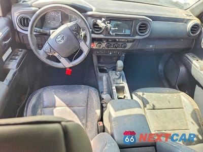 Zdjęcie 8 z 12 samochodu: 2018 TOYOTA TACOMA TRD PRO VIN:5TFCZ5ANXJX154007 - miniatura