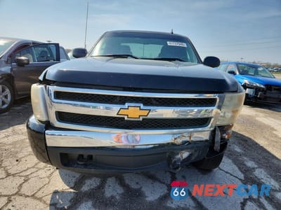 Piąte zdjęcie samochodu w środku: 2008 CHEVROLET SILVERADO C1500 VIN:1GCEC19008Z157007 - miniatura