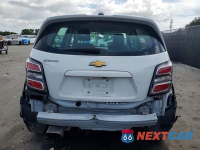 Zdjęcie 6 z 12 samochodu: 2017 CHEV SONIC VIN:1G1JG6SH7H4172626 - miniatura