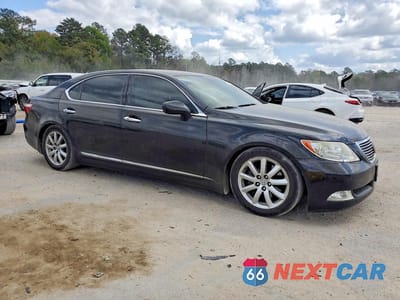 Czwarte zdjęcie samochodu z boku: 2007 LEXUS IS 460 VIN:JTHGL46F375012079 - miniatura