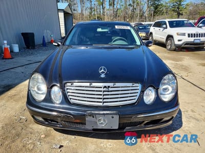 Piąte zdjęcie samochodu w środku: 2003 MERCEDES-BENZ E 500 VIN:WDBUF70J23A199258 - miniatura