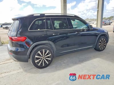 Trzecie zdjęcie samochodu z tyłu: 2021 MERCEDES-BENZ GLB 250 VIN:W1N4M4GB9MW161186 - miniatura
