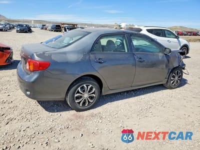 Trzecie zdjęcie samochodu z tyłu: 2010 TOYOTA COROLLA LE VIN:2T1BU4EE1AC319732 - miniatura