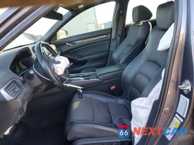 Zdjęcie 7 z 12 samochodu: 2018 HONDA ACCORD SPORT VIN:1HGCV2F36JA031391 - miniatura