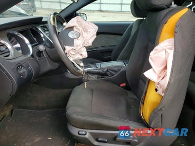 Zdjęcie 7 z 11 samochodu: 2014 FORD MUSTANG VIN:1ZVBP8AM9E5267911 - miniatura