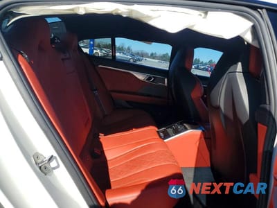 Zdjęcie 10 z 11 samochodu: 2023 BMW M8 VIN:WBSGV0C08PCK30043 - miniatura