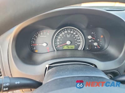 Zdjęcie 9 z 11 samochodu: 2007 KIA SEDONA BASE VIN:KNDMB133576143038 - miniatura