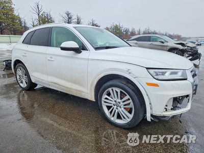 Czwarte zdjęcie samochodu z boku: 2018 AUDI Q5 PREMIUM PLUS VIN:WA1BNAFY8J2007310 - miniatura
