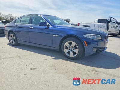Czwarte zdjęcie samochodu z boku: 2012 BMW 528 XI VIN:WBAXH5C52CDW06793 - miniatura