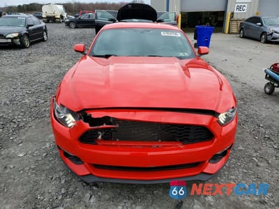 Piąte zdjęcie samochodu w środku: 2015 FORD MUSTANG VIN:1FA6P8AM6F5324383 - miniatura