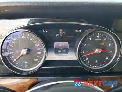 Zdjęcie 9 z 11 samochodu: 2017 MERCEDES-BENZ E 300 4MATIC VIN:WDDZF4KB8HA225712 - miniatura