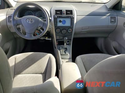 Zdjęcie 8 z 11 samochodu: 2009 TOYOTA COROLLA LE VIN:JTDBL40E699082439 - miniatura