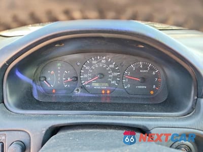 Zdjęcie 9 z 11 samochodu: 2002 TOYOTA CAMRY SOLARA SLE V6 VIN:2T1FF28P52C592817 - miniatura