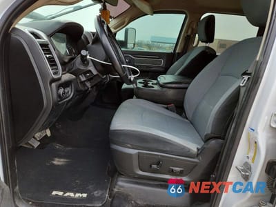 Zdjęcie 7 z 13 samochodu: 2020 RAM 2500 BIG HORN VIN:3C6UR5DL2LG160283 - miniatura
