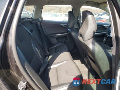 Zdjęcie 11 z 12 samochodu: 2017 VOLVO XC60 T5 VIN:YV440MDJ1H2100911 - miniatura