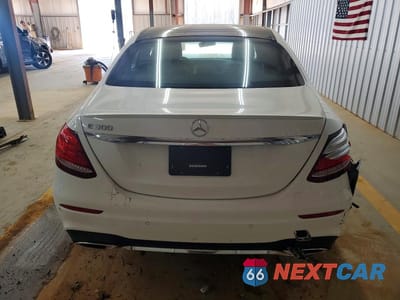 Zdjęcie 6 z 12 samochodu: 2017 MERCEDES-BENZ E 300 VIN:WDDZF4JB8HA050914 - miniatura