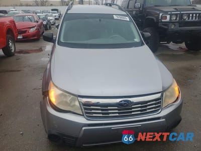 Piąte zdjęcie samochodu w środku: 2010 SUBARU FORESTER XS VIN:JF2SH6BC3AH767762 - miniatura