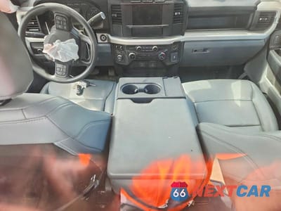 Zdjęcie 8 z 11 samochodu: 2024 FORD F250 SUPER DUTY VIN:1FTBF2AA3REF37536 - miniatura